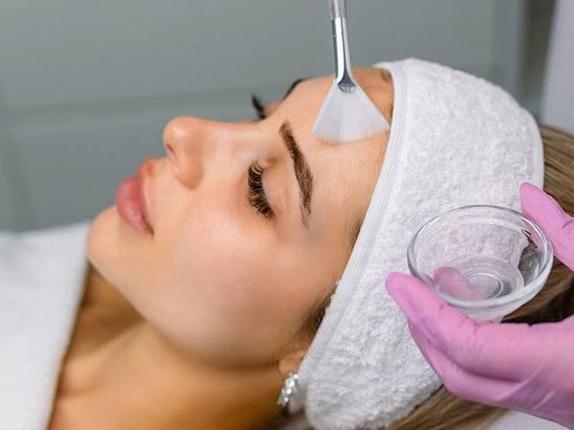 Advanced Chemical Peels